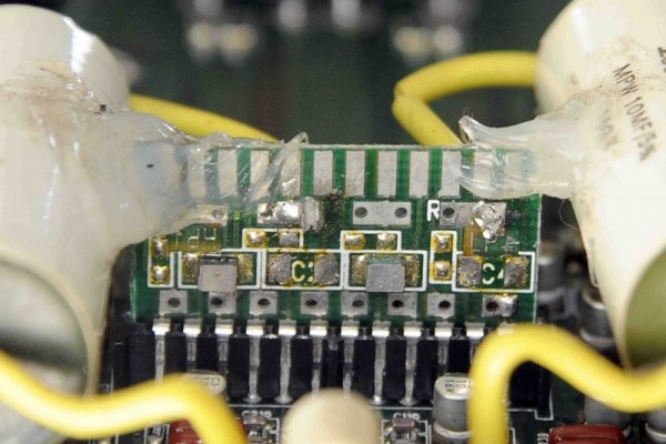 Dettaglio scheda modding RF 3.jpg