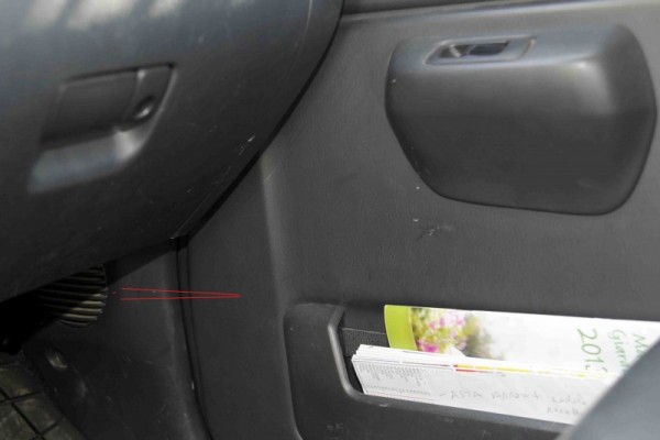 seduta Jimny con autoparlante originale.jpg