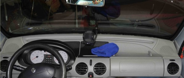 Predisposizioni originali cruscotto Kangoo.jpg