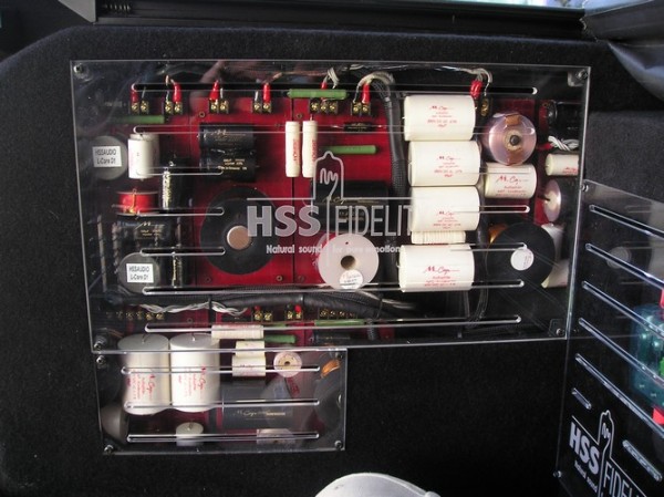 filtro x-over con plexiglass completo.jpg