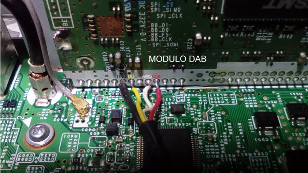 Connessione bus I2S relativo a DAB/FM, preso direttamente sul modulo tuner.