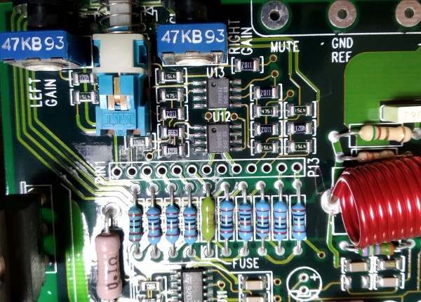 Zapco Z300C2 preamp orig.jpg