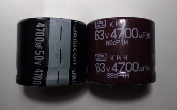 Zapco Z300C2 orig. vs new cap. sec. (United Chemi-Con KMH).jpg