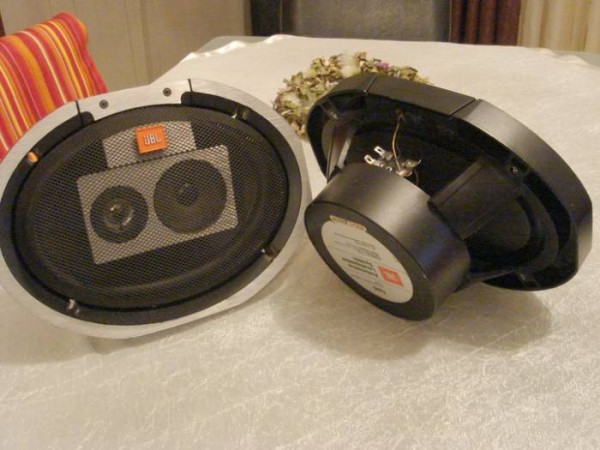 JBL-DECADE-T-545__38066604_0.jpg