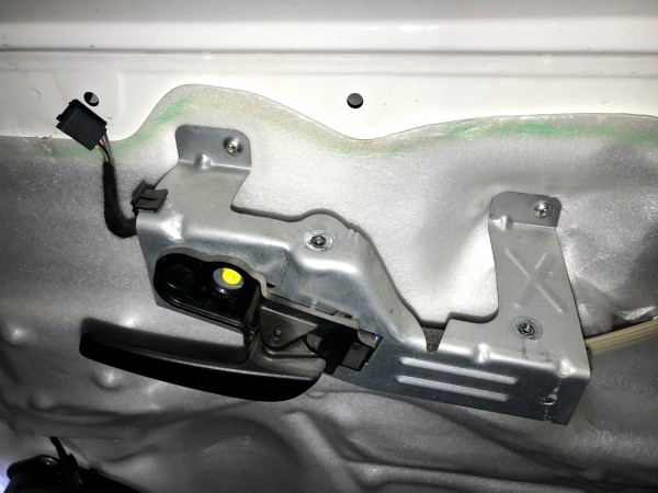Telaio supporto maniglia dx.jpg