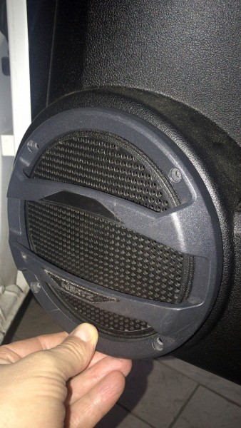 Predisposizione griglia woofer  (1).JPG