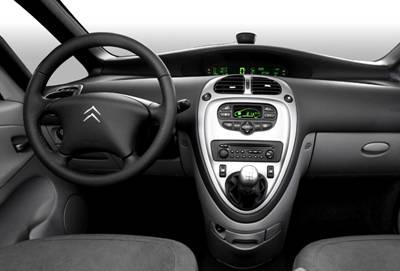 Citroen Xsara Picasso 1_6 HDi interior.jpg